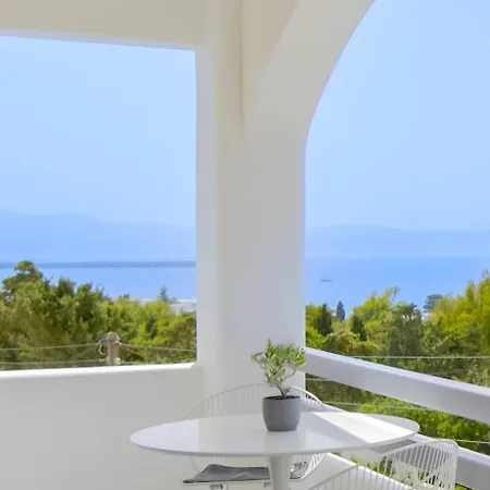 Alexander 公寓式酒店 4*