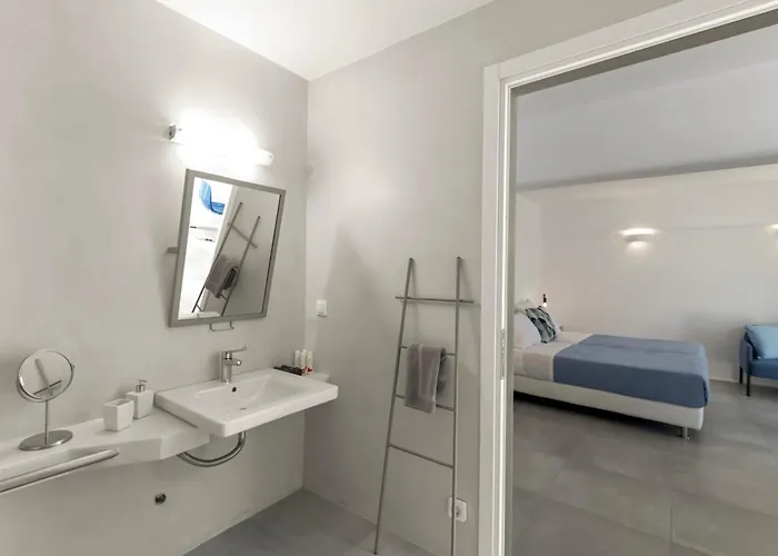 Aparthotel Alexander 4*