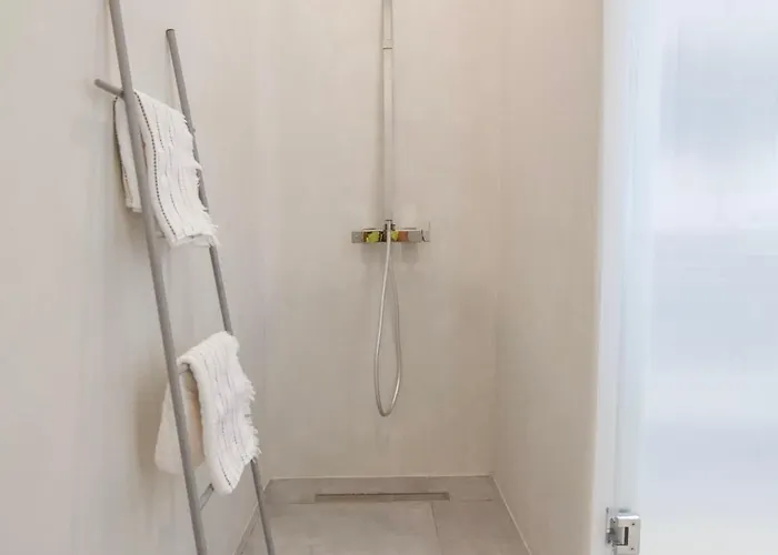 Alexander Apartahotel