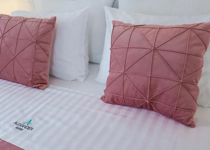 Alexander Apartahotel